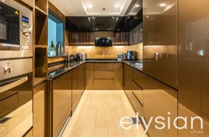 Appartement de 2 chambres à Shoreline Apartments, UAE No. 413