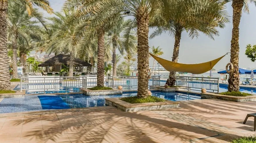 Appartement de 2 chambres à Shoreline Apartments, UAE No. 444 № 24