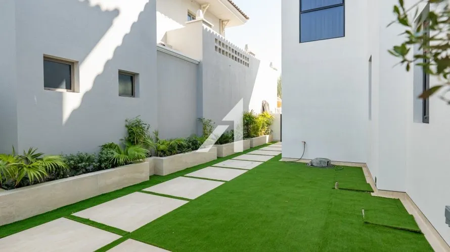 Villa de 6 chambres à Garden Homes, UAE No. 1259 № 16