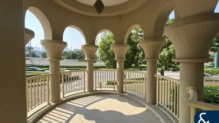 Appartement de 3 chambres à Shoreline Apartments, UAE No. 1206 № 1