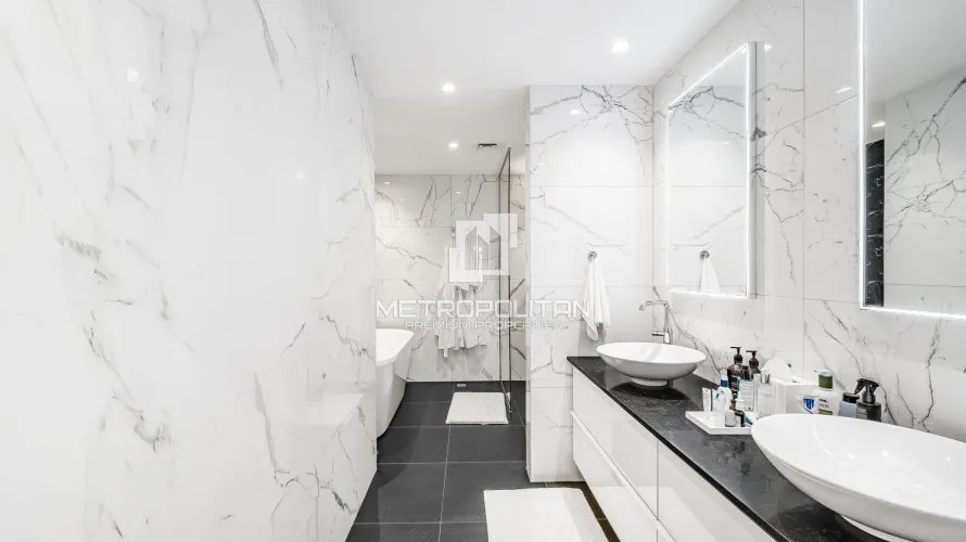 Appartement de 2 chambres à Shoreline Apartments, UAE No. 956 № 6