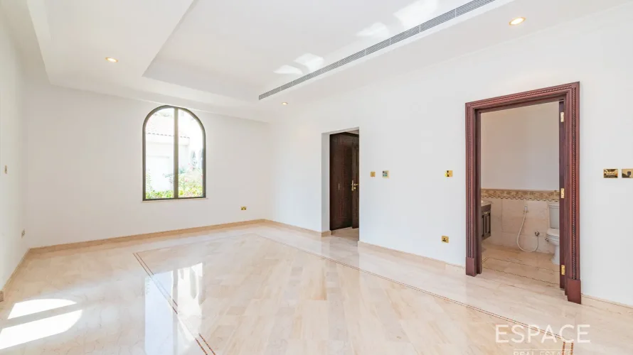 Villa de 6 chambres à Palm Jumeirah, UAE No. 880 № 12