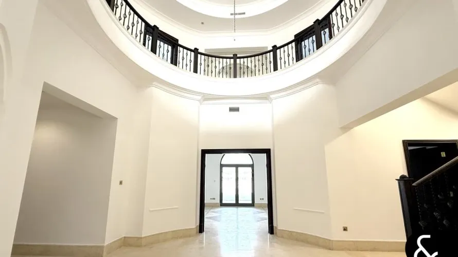 Villa de 6 chambres à Signature Villas, UAE No. 1051 № 16