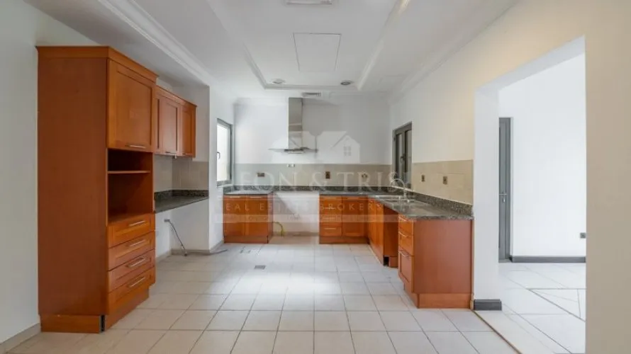 Villa de 4 chambres à Canal Cove Villas, UAE No. 823 № 3