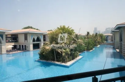 Villa de 5 chambres à Palm Jumeirah, UAE No. 381