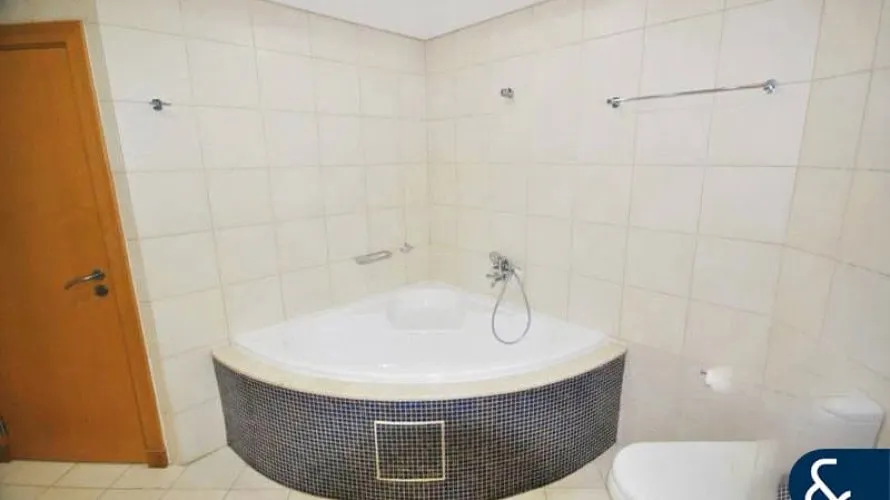 Appartement de 3 chambres à Shoreline Apartments, UAE No. 1161 № 7