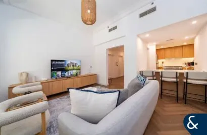 Appartement de 1 chambre à Shoreline Apartments, UAE No. 1371