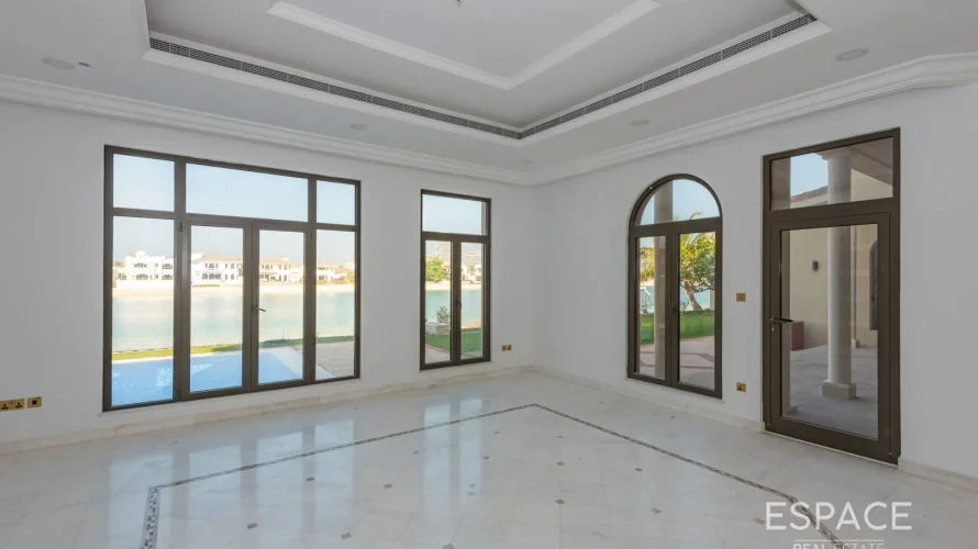 Villa de 6 chambres à Palm Jumeirah, UAE No. 879 № 1