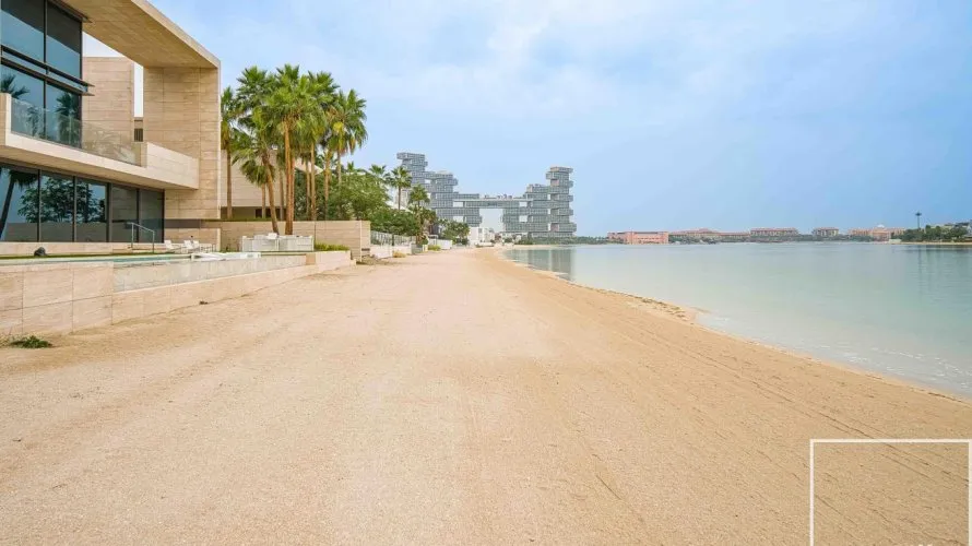 Villa de 6 chambres à Palm Jumeirah, UAE No. 1112 № 1