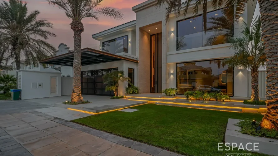 Villa de 5 chambres à Palm Jumeirah, UAE No. 891