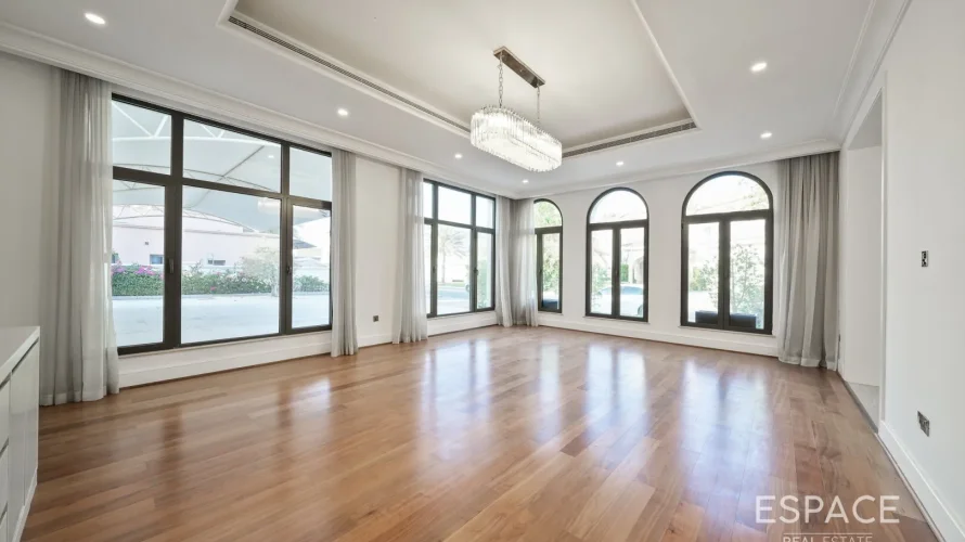 Villa de 5 chambres à Palm Jumeirah, UAE No. 883 № 1