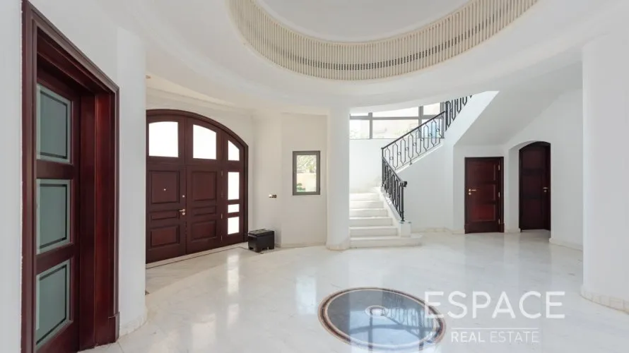 Villa de 5 chambres à Palm Jumeirah, UAE No. 882 № 3