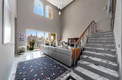 Penthouse de 4 chambres à Shoreline Apartments, UAE No. 1554