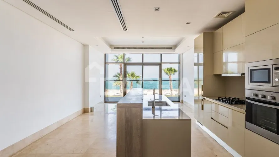Appartement de 2 chambres à The Crescent, UAE No. 1537