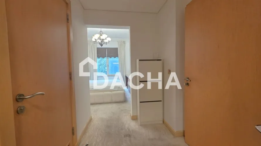 Appartement de 1 chambre à Shoreline Apartments, UAE No. 1529