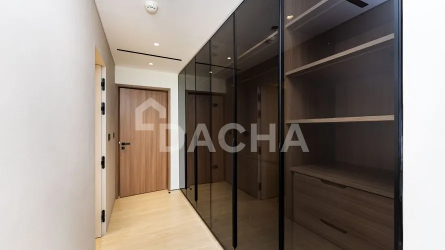 Appartement de 2 chambres à The Crescent, UAE No. 1715 № 3