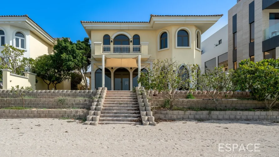 Villa de 4 chambres à Palm Jumeirah, UAE No. 2040 № 2