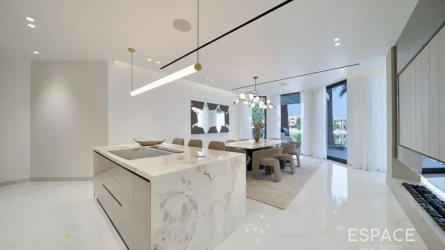 Villa de 4 chambres à Palm Jumeirah, UAE No. 2050 № 14