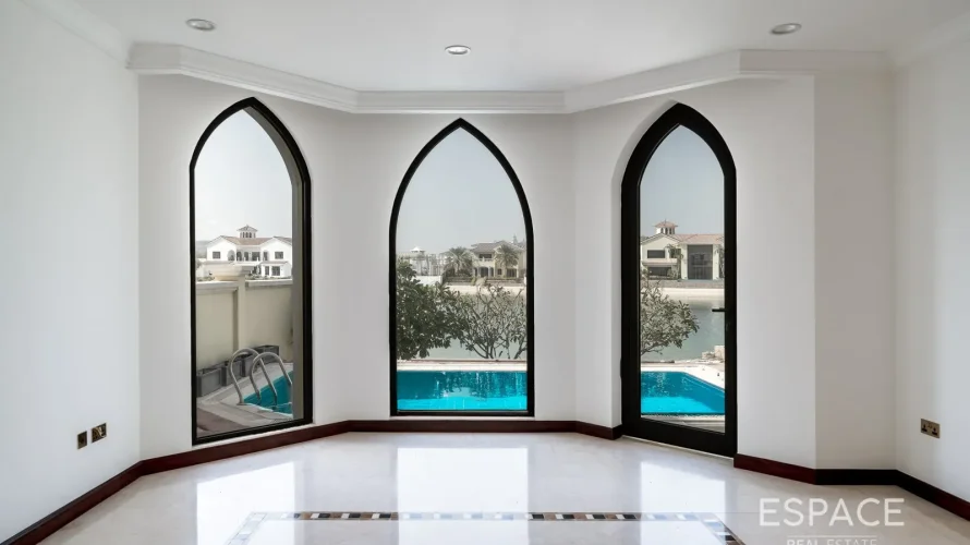Villa de 4 chambres à Palm Jumeirah, UAE No. 2040 № 16