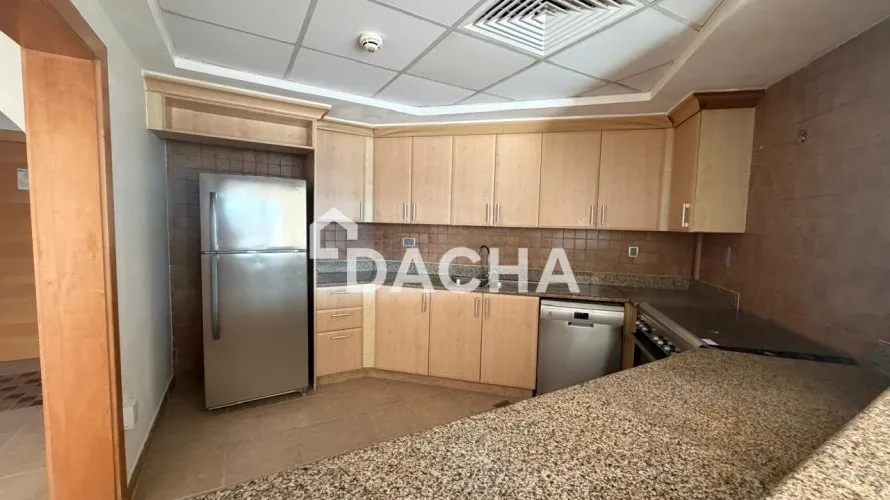 Appartement de 2 chambres à Shoreline Apartments, UAE No. 1884 № 8