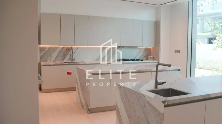 Villa de 4 chambres à Palm Jumeirah, UAE No. 1990 № 19