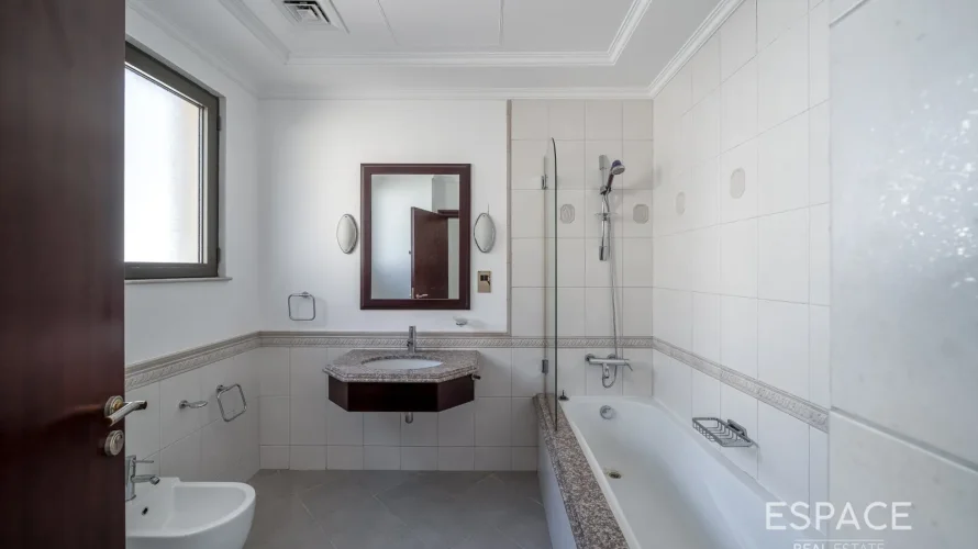Villa de 4 chambres à Palm Jumeirah, UAE No. 2040 № 5