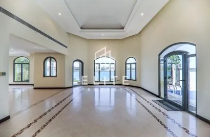 Villa de 5 chambres à Palm Jumeirah, UAE No. 2003