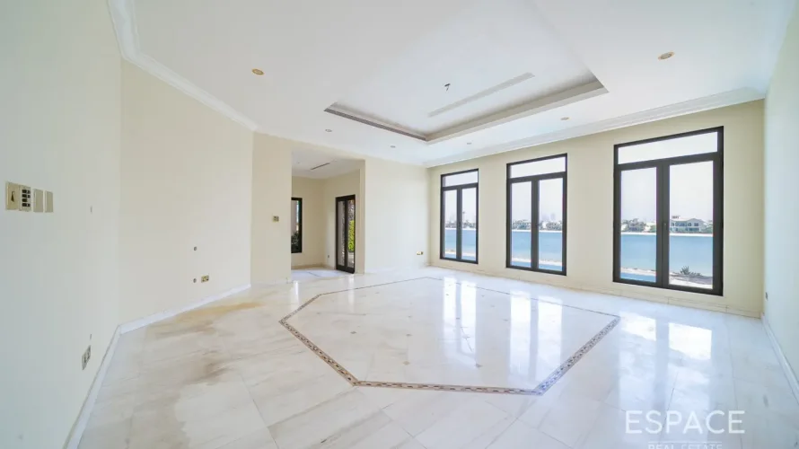 Villa de 6 chambres à Palm Jumeirah, UAE No. 2033 № 3