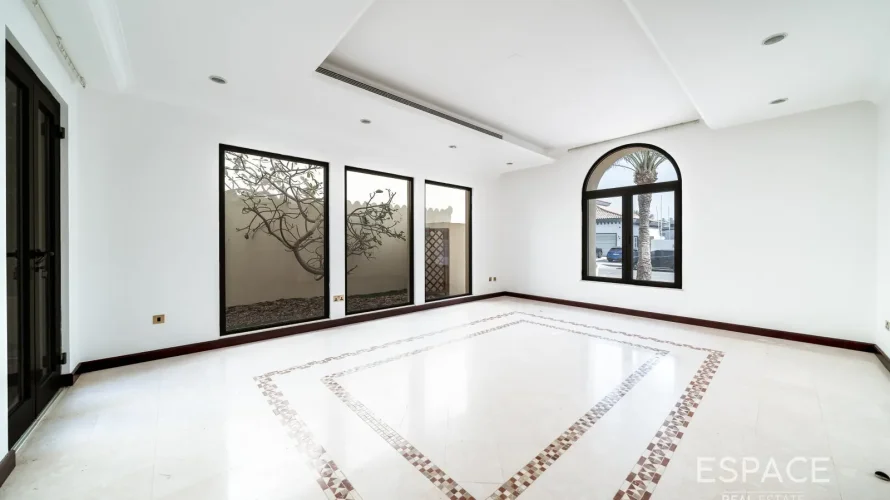 Villa de 4 chambres à Palm Jumeirah, UAE No. 2040 № 12