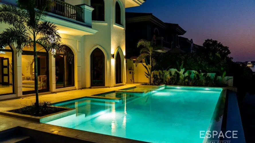 Villa de 5 chambres à Palm Jumeirah, UAE No. 2049