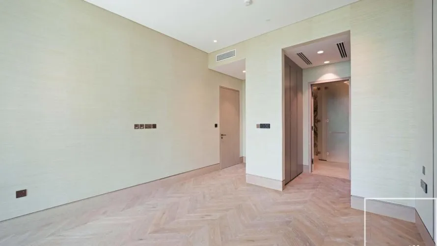 Appartement de 2 chambres à The Crescent, UAE No. 2448 № 13