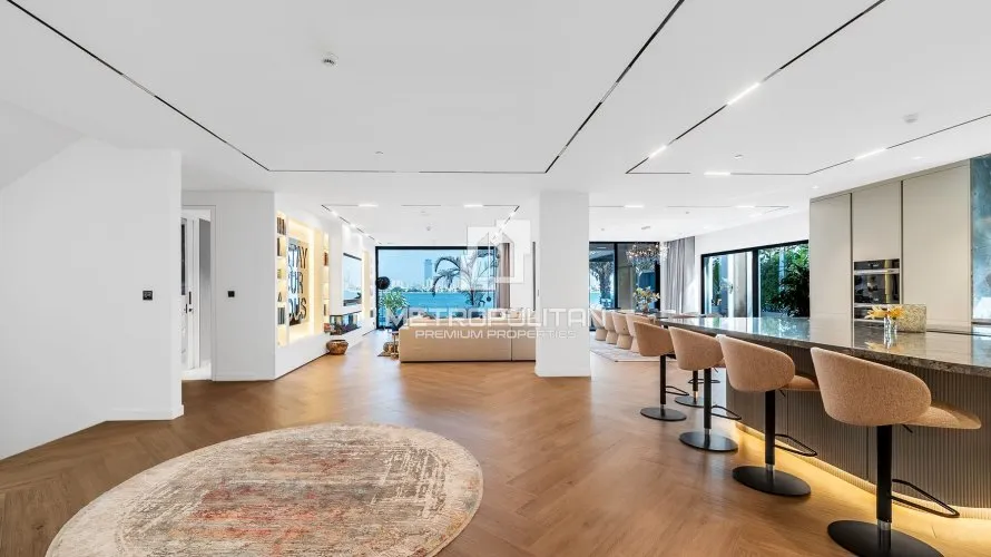 Вилла с 5 спальнями в  Пальма Джумейра, Дубай, ОАЭ №966 № 4