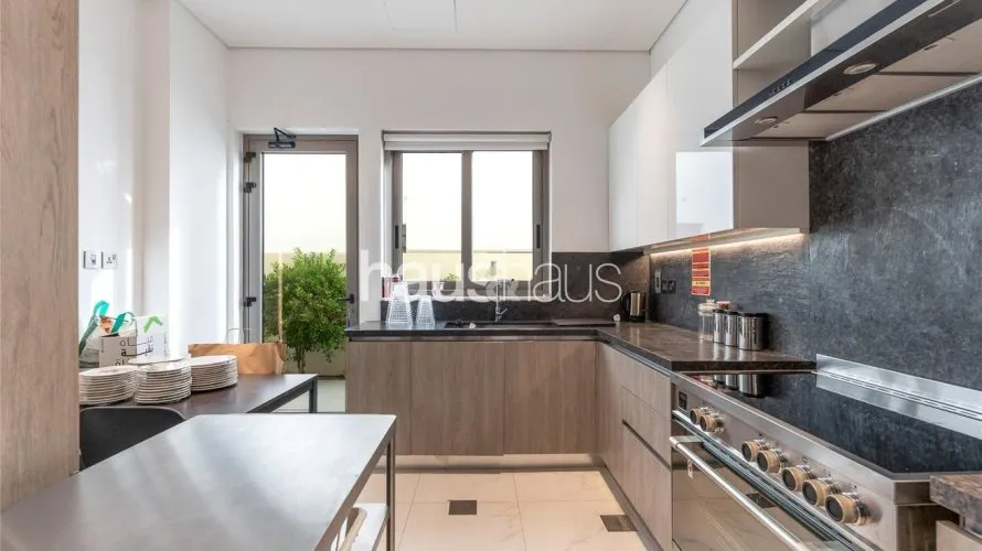 Вилла с 5 спальнями в  Garden Homes, Пальма Джумейра, Дубай, ОАЭ №592 № 6