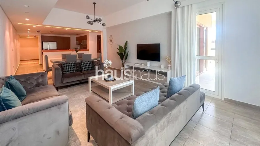 Квартира с 2 спальнями в  Marina Residences, Пальма Джумейра, Дубай, ОАЭ №561 № 4