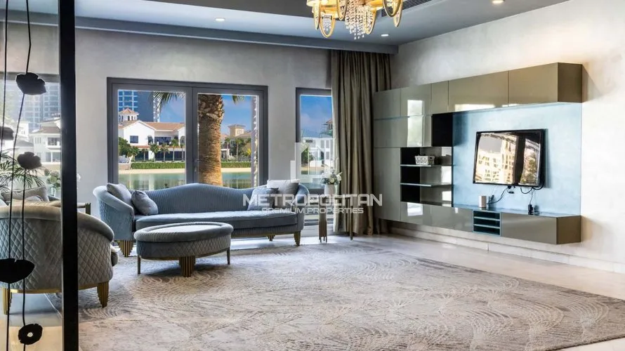 Вилла с 6 спальнями в  Signature Villas, Пальма Джумейра, Дубай, ОАЭ №969 № 3