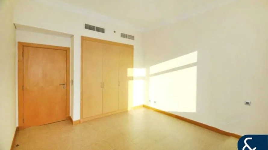 Квартира с 3 спальнями в  Shoreline Apartments, Пальма Джумейра, Дубай, ОАЭ №1161 № 2