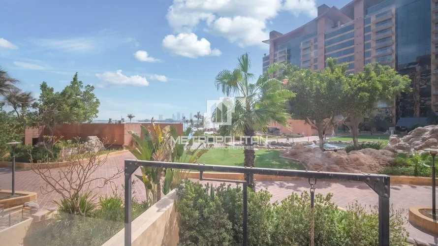 Квартира с 3 спальнями в  Tiara Residences, Пальма Джумейра, Дубай, ОАЭ №1004 № 18