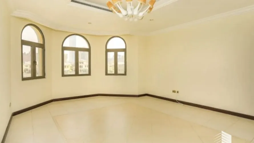 Вилла с 4 спальнями в  Garden Homes, Пальма Джумейра, Дубай, ОАЭ №346 № 1