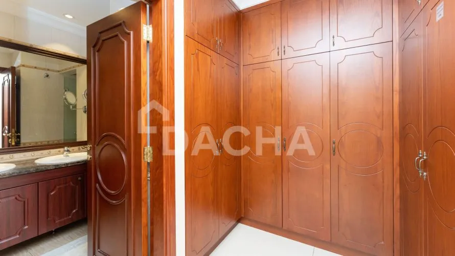 Квартира с 2 спальнями в  The Crescent, Пальма Джумейра, Дубай, ОАЭ №1581 № 1