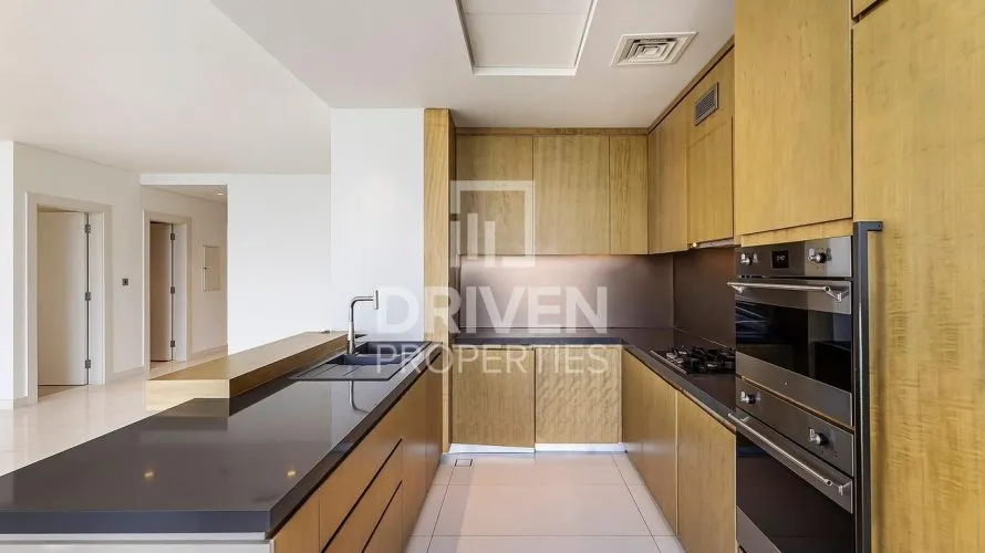 Квартира с 3 спальнями в The Crescent, Пальма Джумейра, Дубай, ОАЭ №2751 № 1