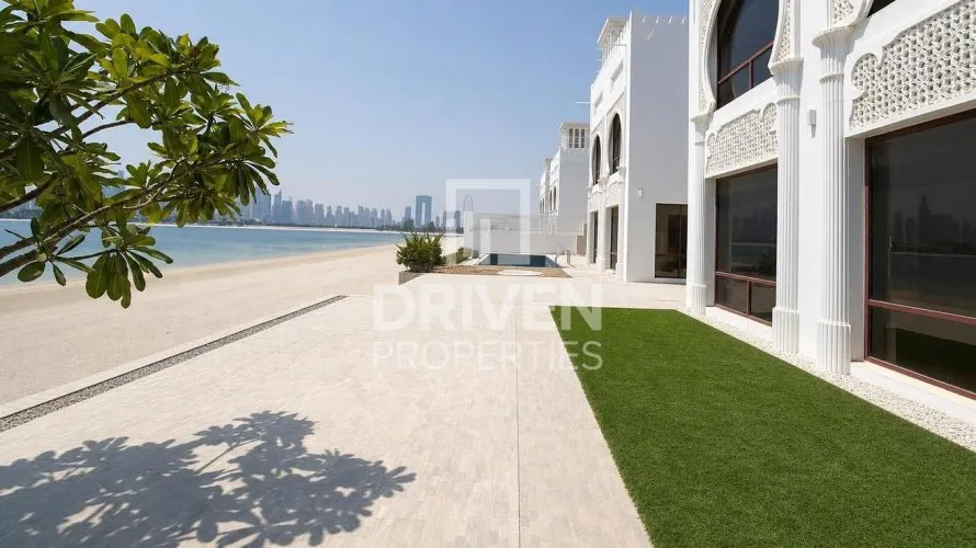 Вилла с 5 спальнями в Signature Villas, Пальма Джумейра, Дубай, ОАЭ №2754 № 1