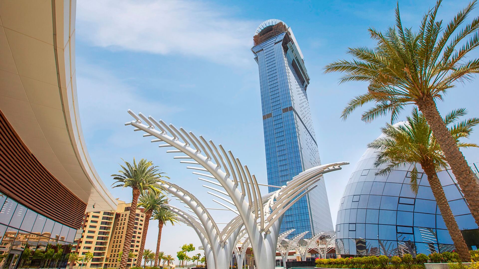 THE PALM TOWER by Nakheel Properties in Palm Jumeirah, Dubai, UAE - 2
