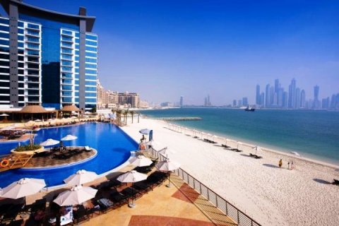 Best areas of Dubai to buy a property by the sea?