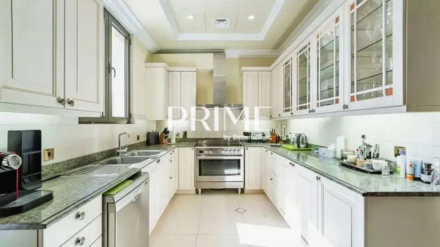 5 bedrooms villa for sale , Palm Jumeirah, Dubai, UAE No. 747 № 19