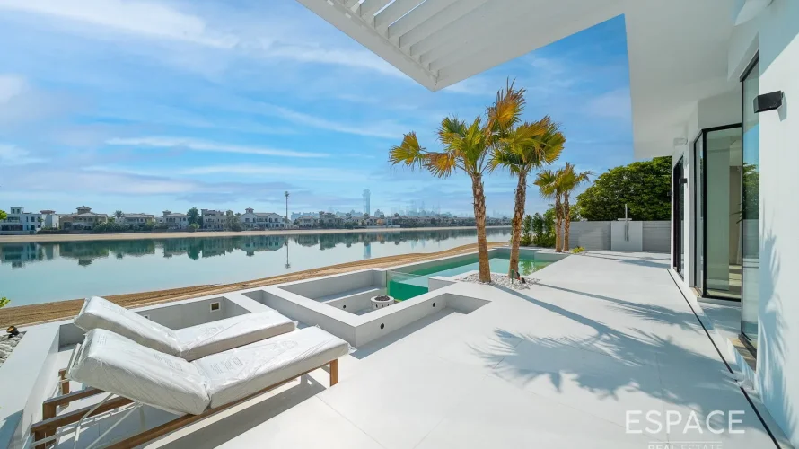 4 bedrooms villa for sale , Palm Jumeirah, Dubai, UAE No. 858 № 13