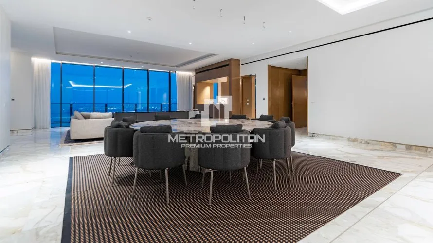 4 bedrooms penthouse for sale , Palm Jumeirah, Dubai, UAE No. 970