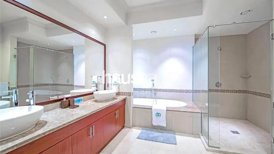 3 bedrooms townhouse for sale , Palm Jumeirah, Dubai, UAE No. 576 № 14