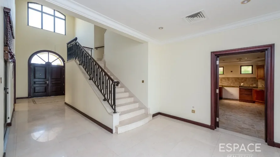 4 bedrooms villa for sale , Palm Jumeirah, Dubai, UAE No. 871 № 5