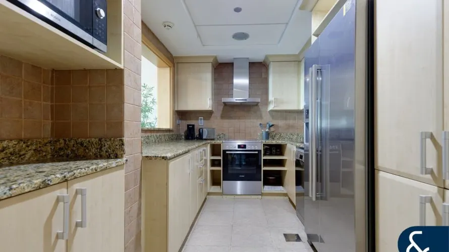 2 bedrooms apartment for sale , Shoreline Apartments, Palm Jumeirah, Dubai, UAE No. 1153