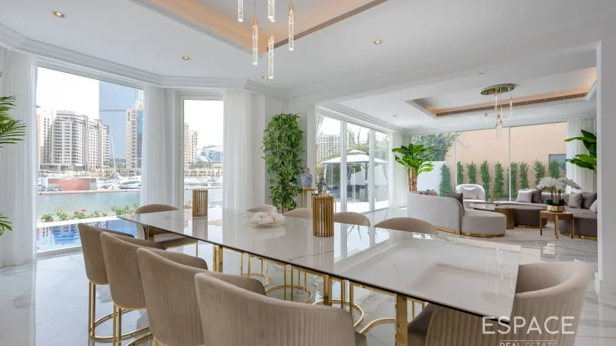 6 bedrooms villa for sale , Palm Jumeirah, Dubai, UAE No. 933 № 2